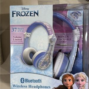 Disney Frozen Bluetooth Headphones - Purple and White